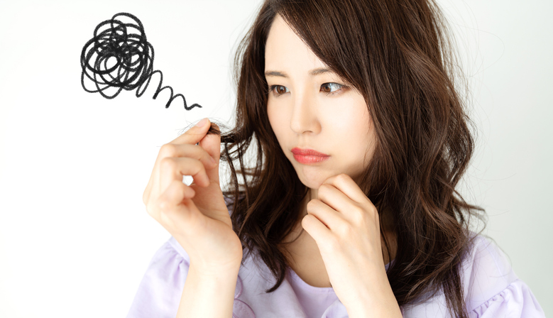 梅雨時のうねり 広がり まとまらない髪の悩みを改善 未病ケアlab 心から と カラダから